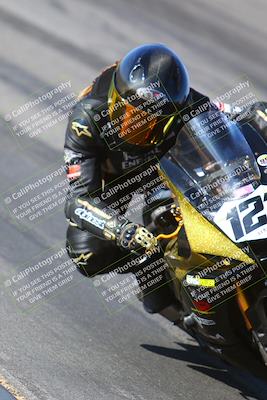 media/Jan-14-2024-SoCal Trackdays (Sun) [[2e55ec21a6]]/Turn 12 Inside (945am)/